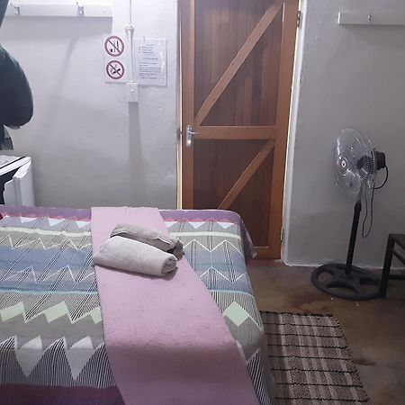 Kai-Oms Backpackers Lodge Outjo Kültér fotó