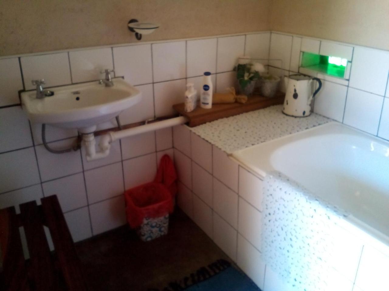Kai-Oms Backpackers Lodge Outjo Kültér fotó